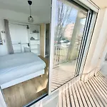 Et Salle De Bain Privee Dans Partage Avec Toilettes Partages - - Tram B - Ref R1 Rum i privatbostad