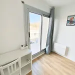 Et Salle De Bain Privee Dans Partage Avec Toilettes Partages - - Tram B - Ref R1 * Talence